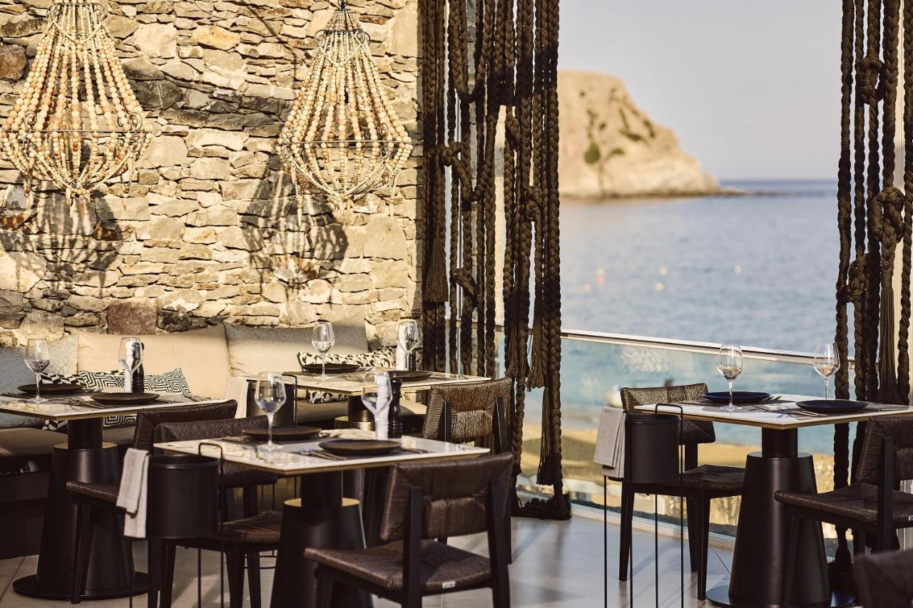 Artemis Seaside 4*