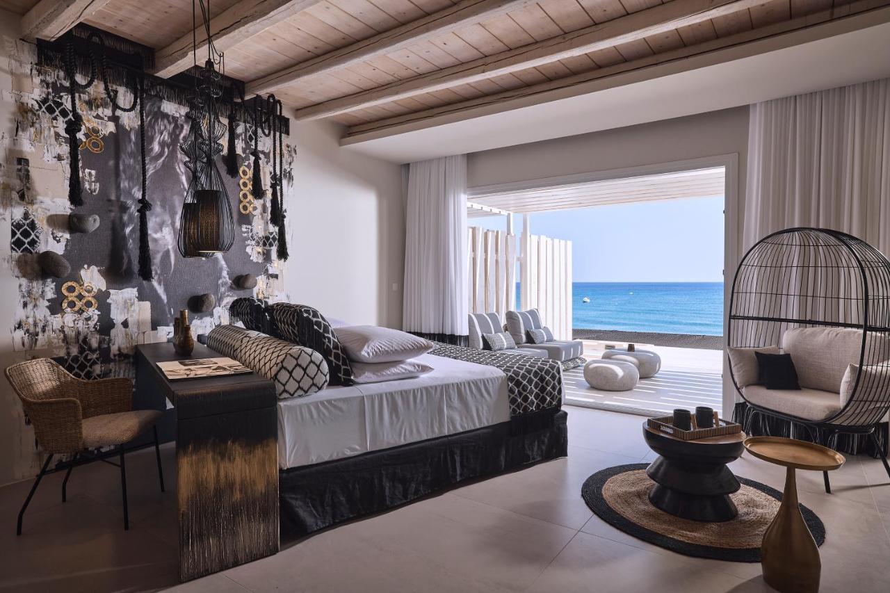 Artemis Seaside