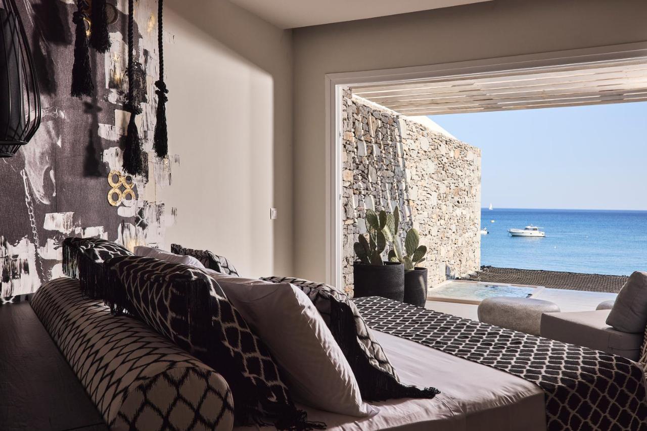 Artemis Seaside 4*