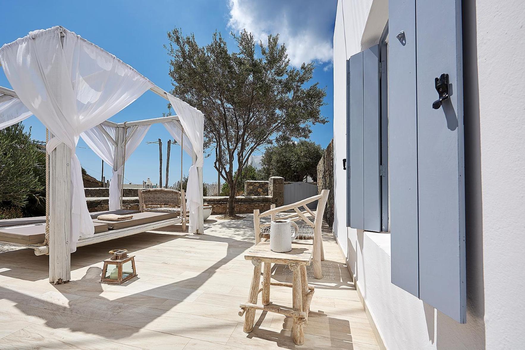 Resort Artemis Seaside 4*